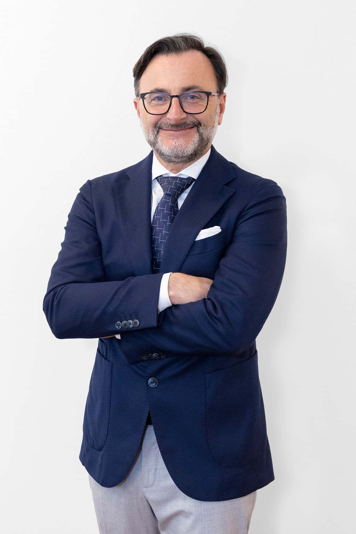 Avvocato Francesco Dalla Pietra, titolare dello Studio Legale Dalla Pietra, specializzato in diritto del lavoro, previdenza e gestione delle crisi aziendali.